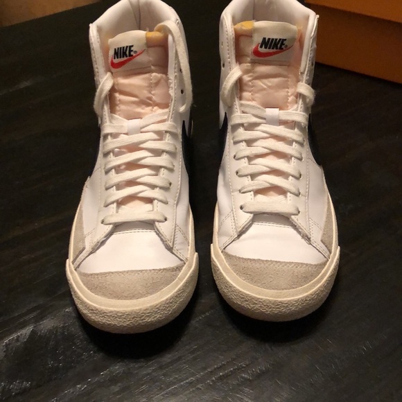 Nike Blazer Mid 77 - Picture 8 of 16